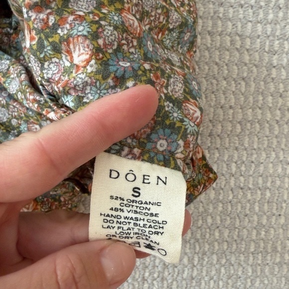 Doen floral blouse - Picture 3 of 3